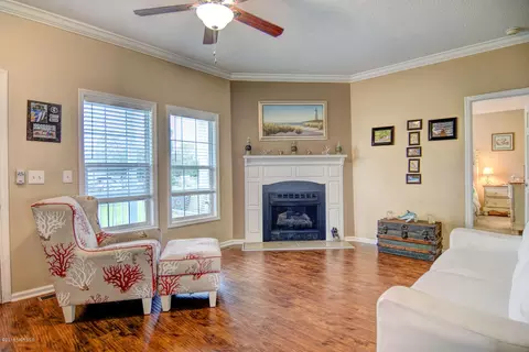 106 Friendly Ln, Hampstead, NC 28443 photo 6