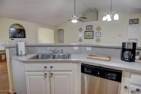 306 Azalea Dr, Hampstead, NC 28443 photo 18