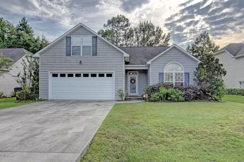 306 Azalea Dr, Hampstead, NC 28443 photo 1