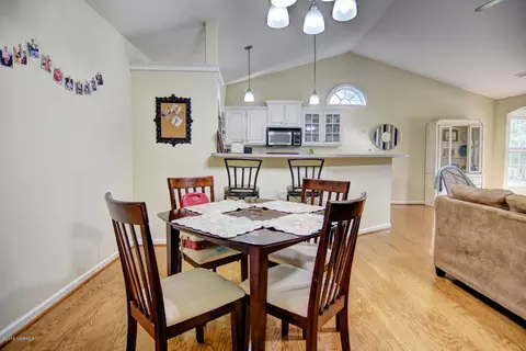 306 Azalea Dr, Hampstead, NC 28443 photo 10