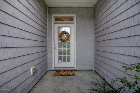 306 Azalea Dr, Hampstead, NC 28443 photo 3