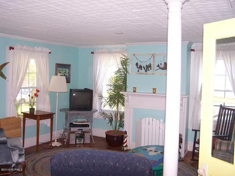124 S Main St, Bath, NC 27808 photo 6