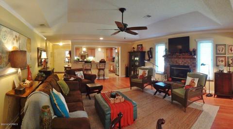 682 Fairway Dr E, Sunset Beach, NC 28468 photo 4