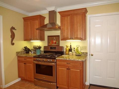 682 Fairway Dr E, Sunset Beach, NC 28468 photo 11