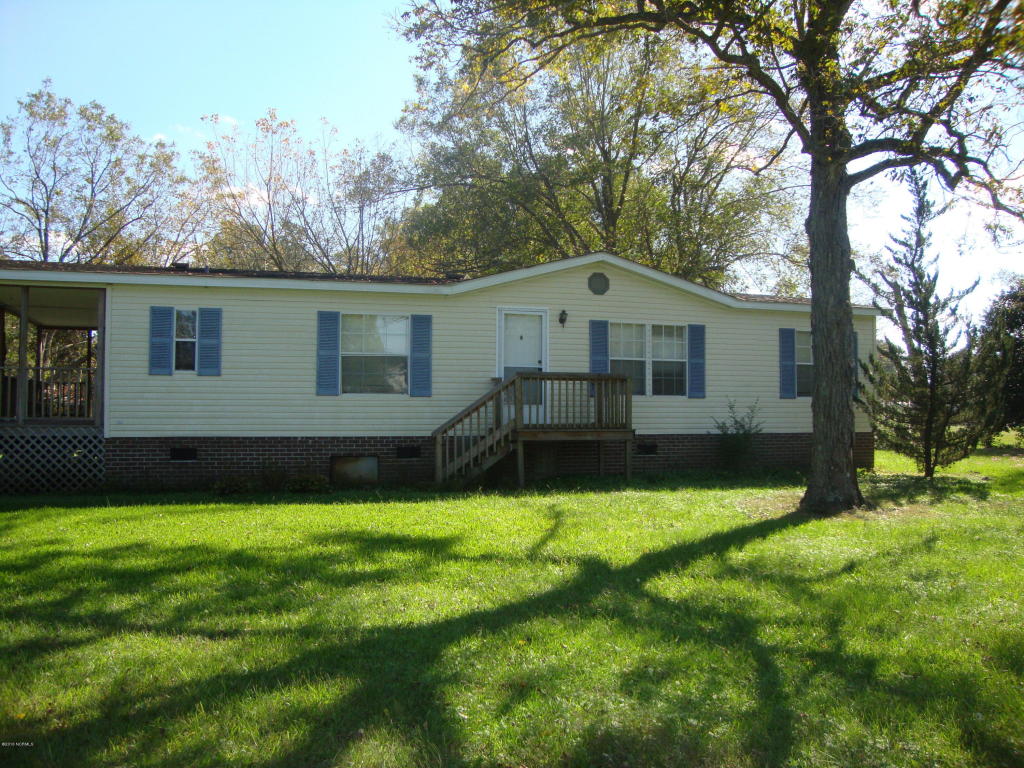 106 Bay St, Teachey, NC 28464 photo 3