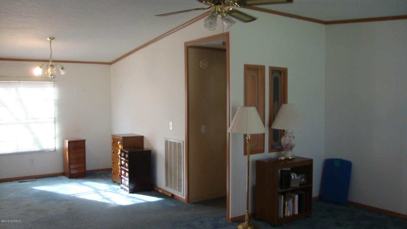 106 Bay St, Teachey, NC 28464 photo 22