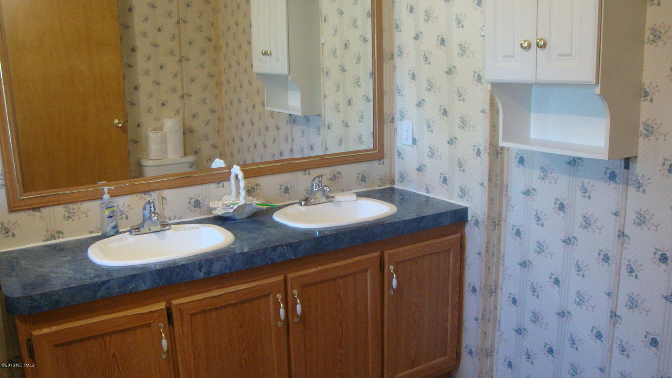 106 Bay St, Teachey, NC 28464 photo 18