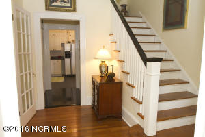 323 College Ave, Washington, NC 27889 photo 19