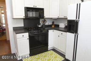 323 College Ave, Washington, NC 27889 photo 11
