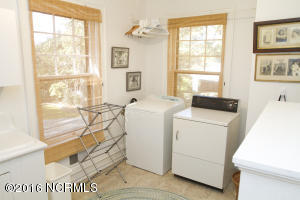 323 College Ave, Washington, NC 27889 photo 22