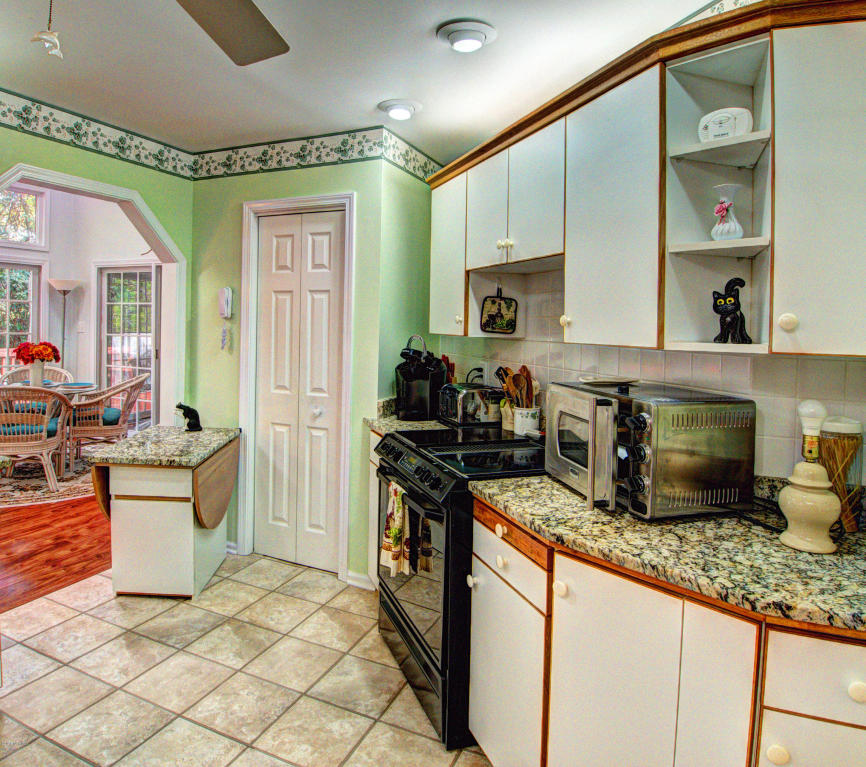 208 Windjammer E, Emerald Isle, NC 28594 photo 7