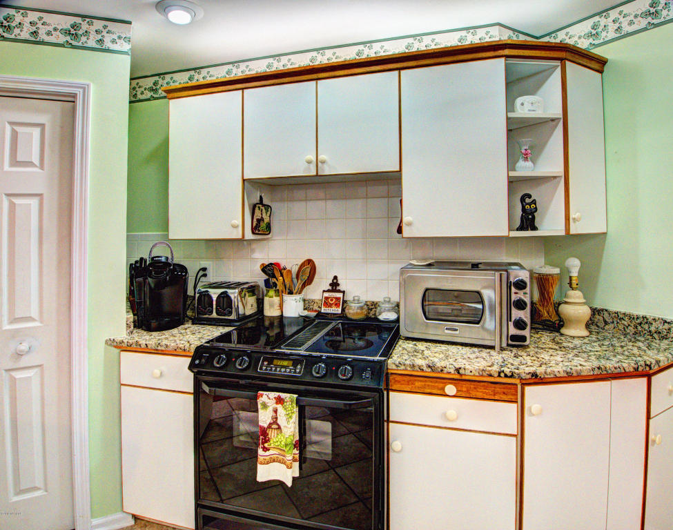 208 Windjammer E, Emerald Isle, NC 28594 photo 8