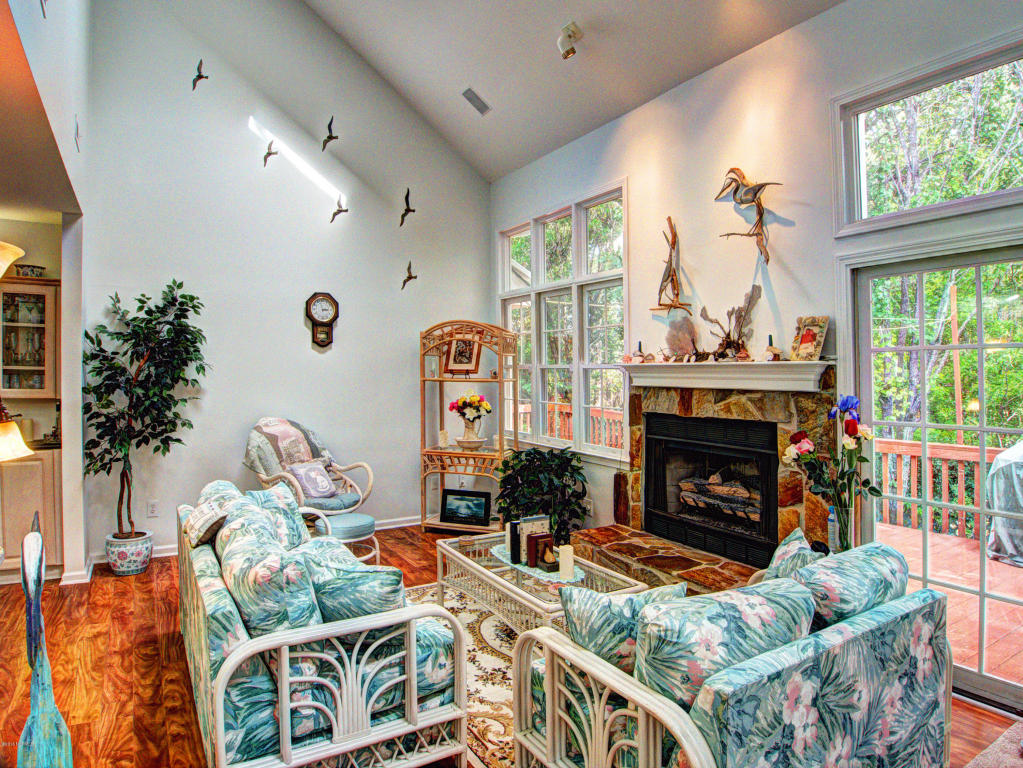 208 Windjammer E, Emerald Isle, NC 28594 photo 10