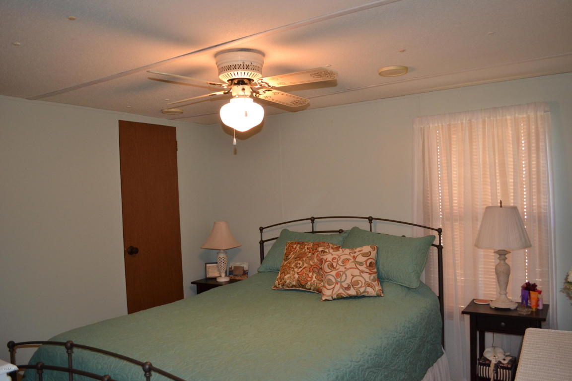 413 Creek Dr, Hampstead, NC 28443 photo 9