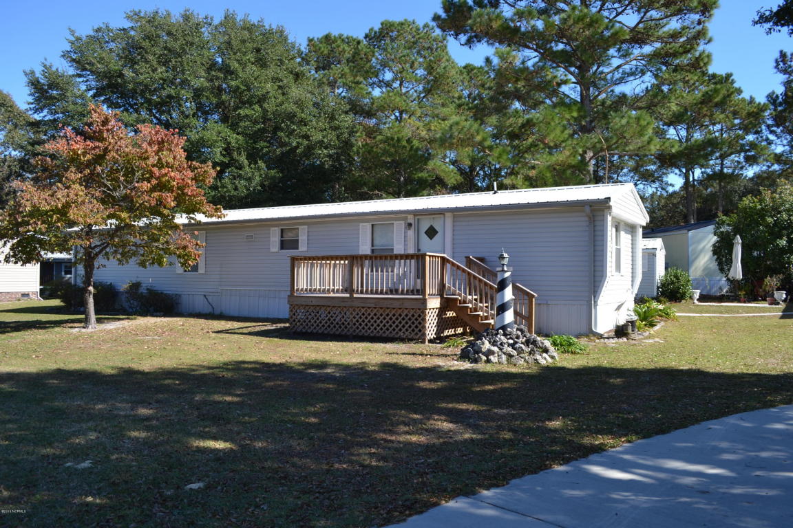 413 Creek Dr, Hampstead, NC 28443 photo 1