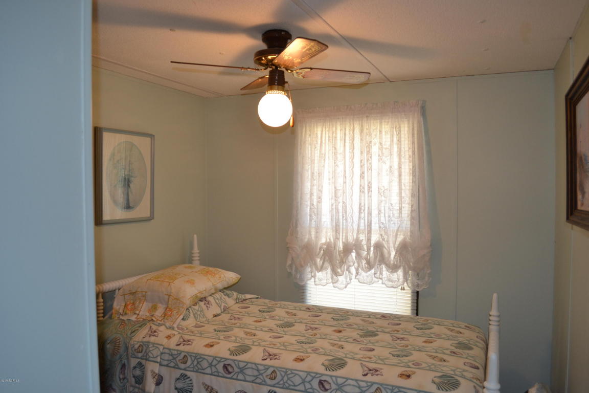 413 Creek Dr, Hampstead, NC 28443 photo 8
