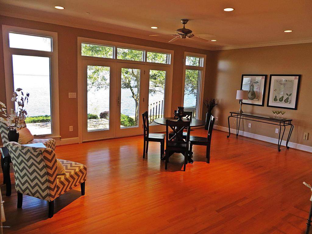  503 Neuse Harbour Blvd, New Bern, NC 28560 photo 9