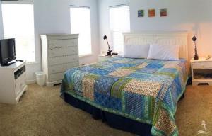 422 37th St, Sunset Beach, NC 28468 photo 9