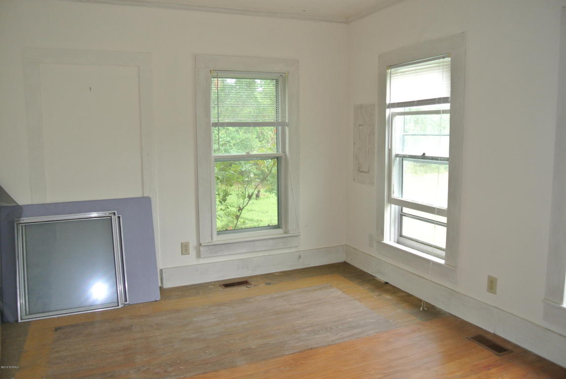 380 Pigott Rd, Gloucester, NC 28528 photo 8