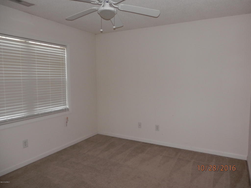 303 Mann St, Hubert, NC 28539 photo 9