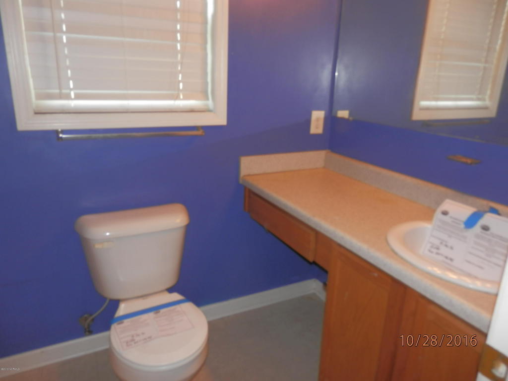 303 Mann St, Hubert, NC 28539 photo 10