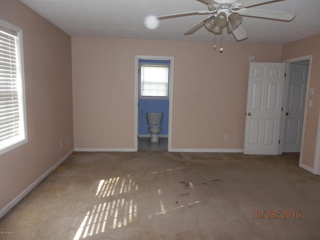 303 Mann St, Hubert, NC 28539 photo 11