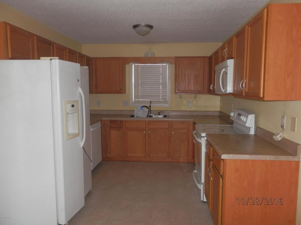 303 Mann St, Hubert, NC 28539 photo 5
