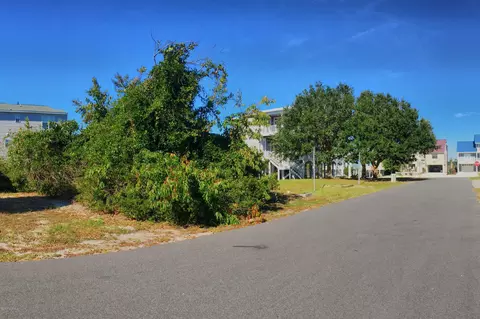 406 37th St, Sunset Beach, NC 28468 photo 1