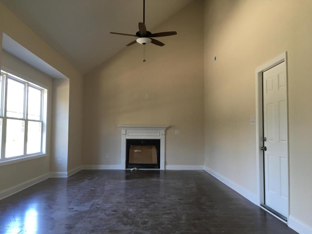 404 Sundown Ct, Hubert, NC 28539 photo 8