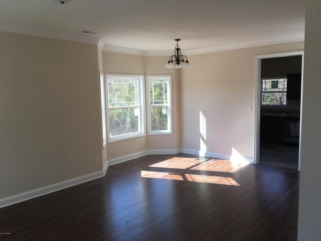404 Sundown Ct, Hubert, NC 28539 photo 5