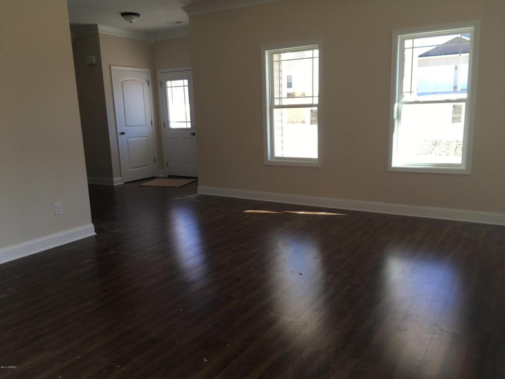 404 Sundown Ct, Hubert, NC 28539 photo 4