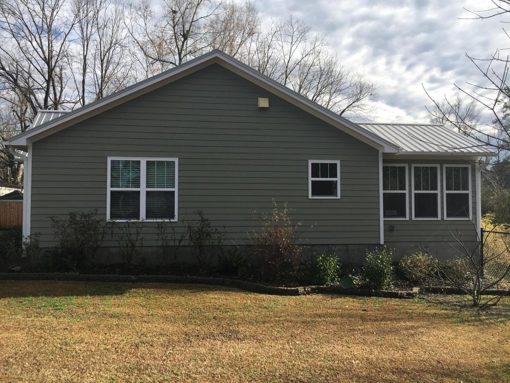 106 S Stringfield St, Atkinson, NC 28421 photo 8
