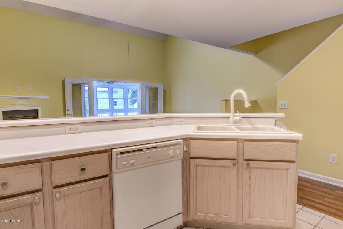 821 Sloop Pointe Ln, Kure Beach, NC 28449 photo 11