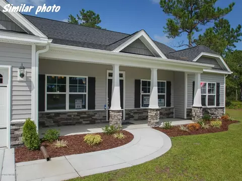77 Aster Pl, Hampstead, NC 28443 photo 2