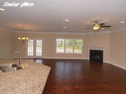 77 Aster Pl, Hampstead, NC 28443 photo 5