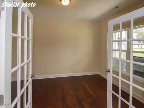 77 Aster Pl, Hampstead, NC 28443 photo 4