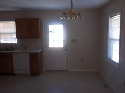 118 Trinity Ct, Chadbourn, NC 28431 photo 5