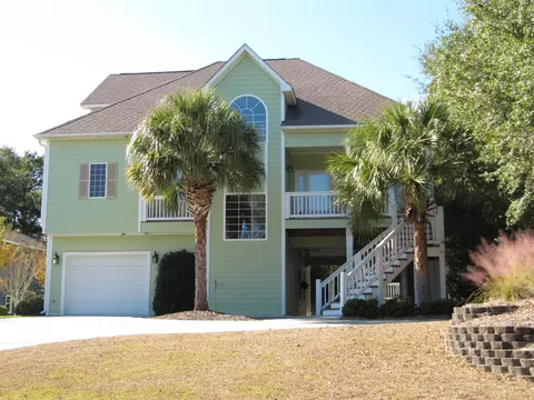 413 Emerald Plantation Rd, Emerald Isle, NC 28594 photo 2