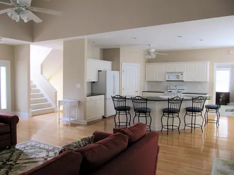 413 Emerald Plantation Rd, Emerald Isle, NC 28594 photo 9