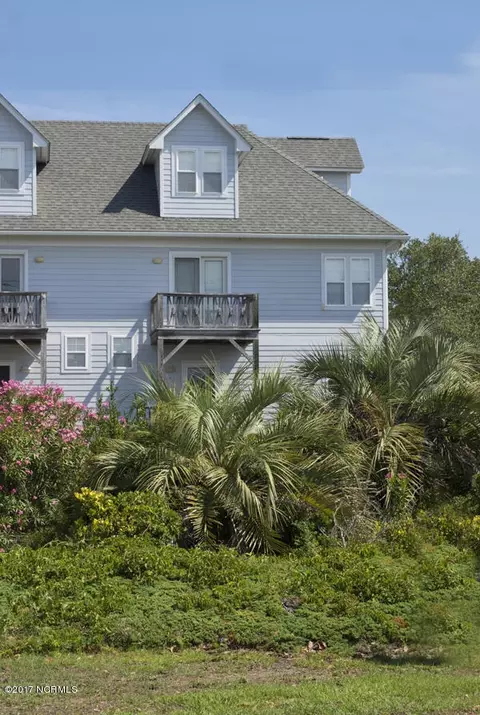 1708 Emerald Dr #E, Emerald Isle, NC 28594 photo 2