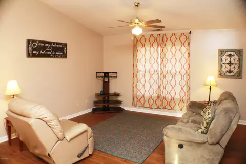 304 Eider Loop, Jacksonville, NC 28540 photo 3
