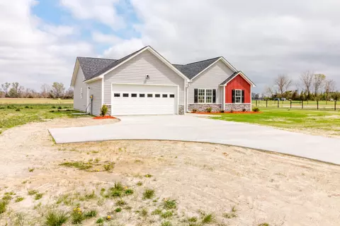 194 Gregory Fork Rd, Richlands, NC 28574 photo 3