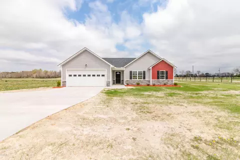 194 Gregory Fork Rd, Richlands, NC 28574 photo 2