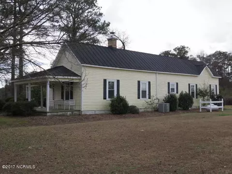1324 Panhandle, Faison, NC 28341 photo 3
