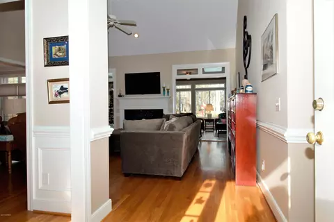 115 Trent Ln, Chocowinity, NC 27817 photo 3