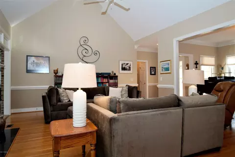 115 Trent Ln, Chocowinity, NC 27817 photo 8