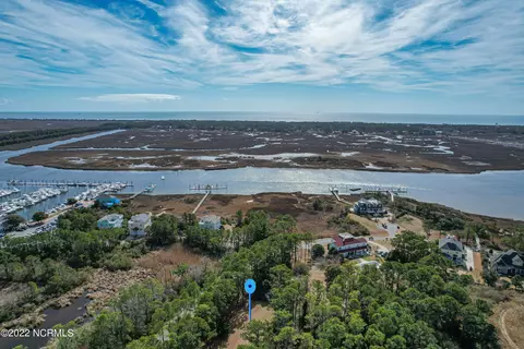 4034 Barnes Bluff Dr SE, Southport, NC 28461