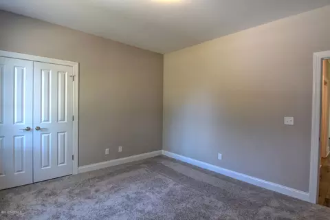 323 Crown Pointe Dr, Hampstead, NC 28443 photo 19