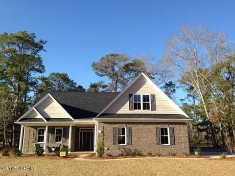 323 Crown Pointe Dr, Hampstead, NC 28443 photo 1