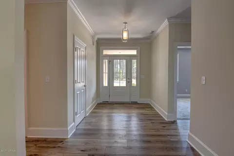 323 Crown Pointe Dr, Hampstead, NC 28443 photo 3
